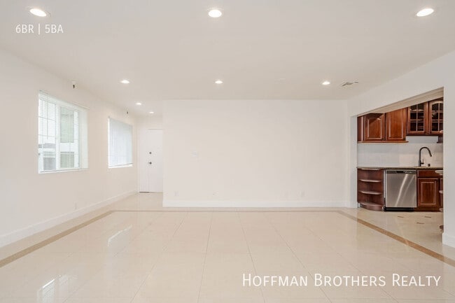 Building Photo - 317 S Hamel Rd Unit D