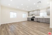 Photo - 3623 W Victory Blvd Unit 201