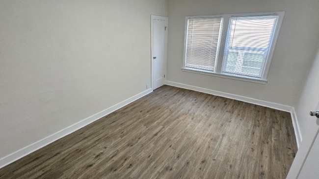 Photo - 427-431 Normandie Ave Unit 3