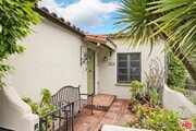 Photo - 879 Fiske St