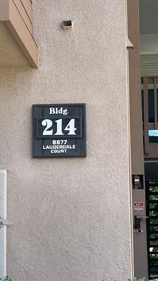 Photo - Conner Townhouse Desirable, upstairs very ...