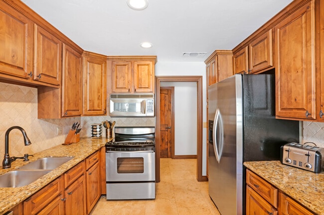 Photo - 2955 McCall St Unit 102