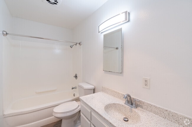 2BR, 2BA - 850SF - Bathroom - Garvey Apartments