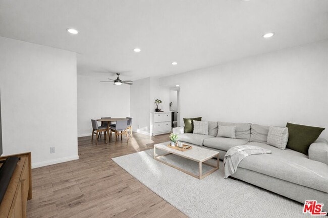 Photo - 5651 Windsor Way Unit 101