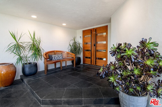Photo - 8405 Edwin Dr