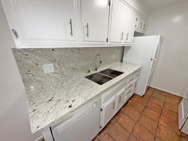 Photo - 12235 Pacific Ave Unit 102