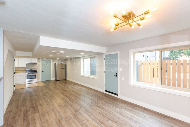 Building Photo - 5464 Gilbert Dr