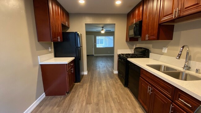 Photo - 4245 Euclid Ave Unit 4245