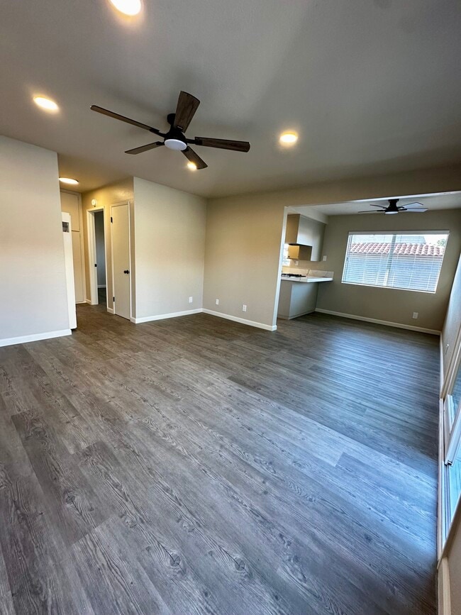 Photo - 16752 Lynn Ln