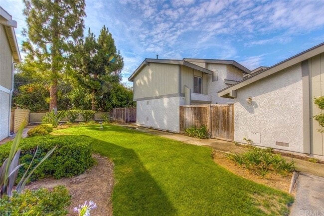 Photo - 1104 Tustin Pines Way