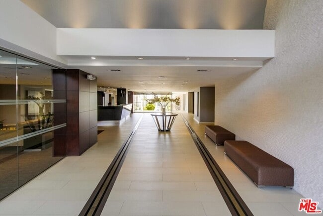 Photo - 7250 Franklin Ave Unit 702