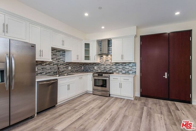 Photo - 1237 S Holt Ave Unit 204