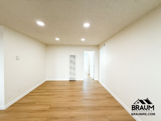 Photo - 6612 Sylmar Ave Unit 103