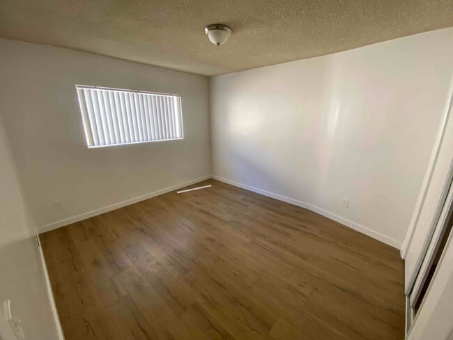 Photo - 8010 Owensmouth Ave