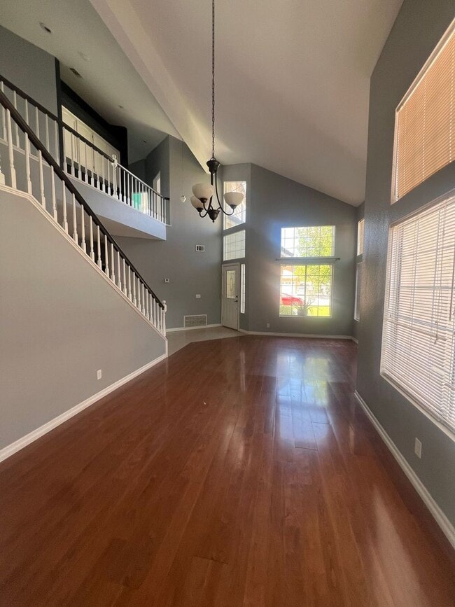 Photo - Welcome Home in the Desirable Orangecrest Community!