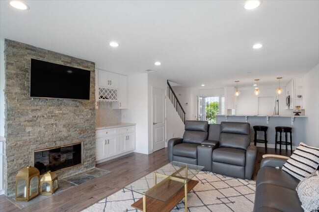 Photo - 2-Bed, 2.5 Bath Ocean View Townhome in Alta Mira Carlsbad