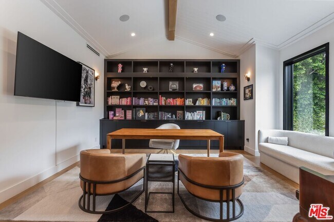 Photo - 18938 Wells Dr