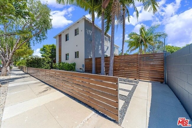 Building Photo - 2954 Exposition Blvd Unit 1