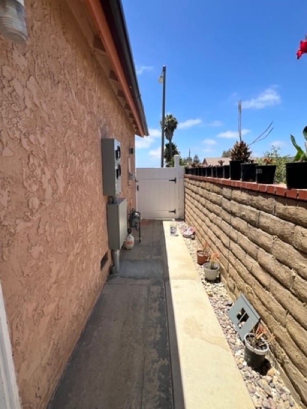 Photo - 1529 Duarte Pl