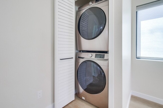 Photo - 4152 Massachusetts Ave