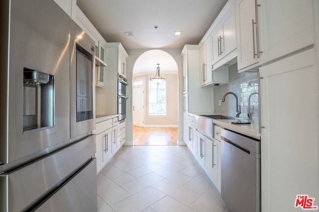 Photo - 350 S Norton Ave Unit C