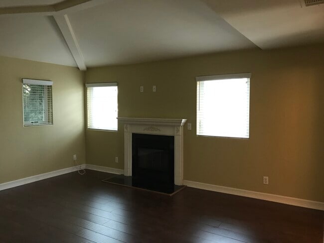 Photo - 1334 S Grand Ave