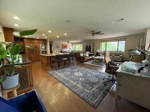 Building Photo - 15504 Hawley Pl