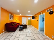 Photo - 8871 Belmont St