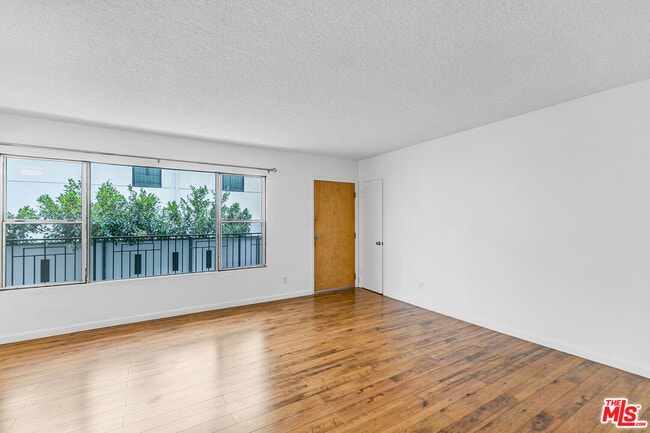 Photo - 1812 N Gramercy Pl Unit 4