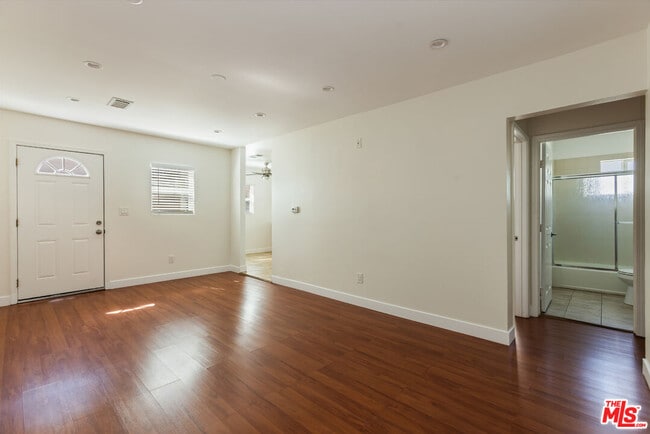 Photo - 1206 Beachwood Dr