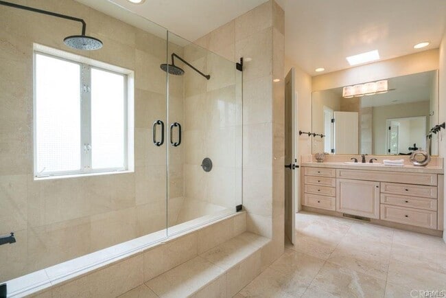 Photo - 2301 Irvine Ave