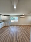 Photo - 915 W 8th St House