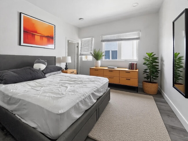 Photo - 1171 W 37th Pl Unit 1171 W 37th Pl - 6B5B