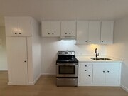 Photo - 15634 Leadwell St Unit 6