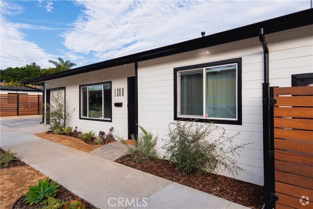 Building Photo - 1300 Mira Mar Ave Rental