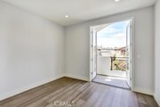 Photo - 1908 Perry Ave