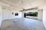 Photo - Large 3bd/2ba Detached House with Garage and AC!