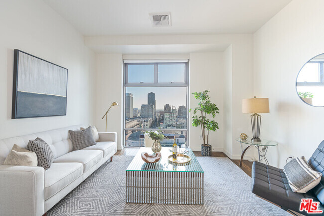 Building Photo - 801S S Grand Ave Unit 1412 Rental