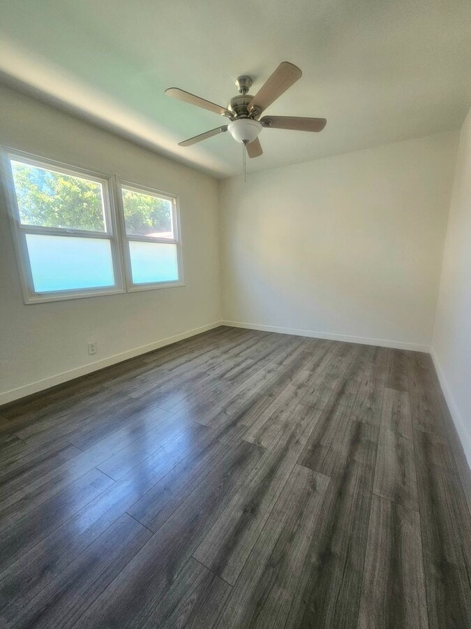 Elizabeth Ave - Elizabeth Ave Unit A