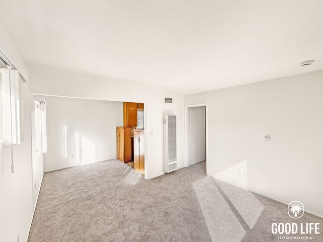 Photo - 1B 1BA Condo in University Heights w/ Rese... Unit 4652