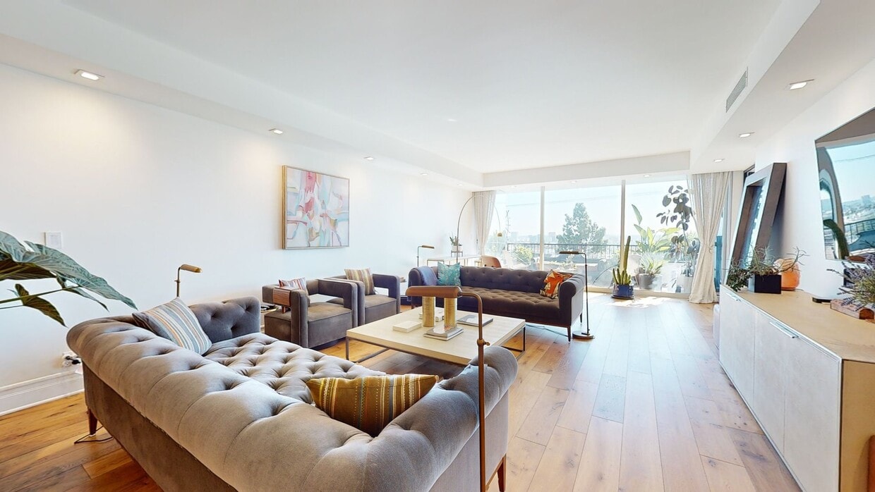 3D Tour - 1100 Alta Loma Rd Unit 608