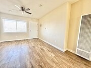 Photo - 1439 W 85th St Apartment Unit 5