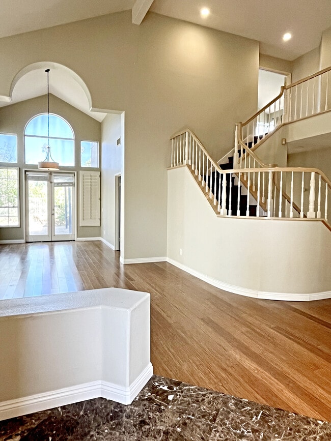 Photo - 12460 Picrus St