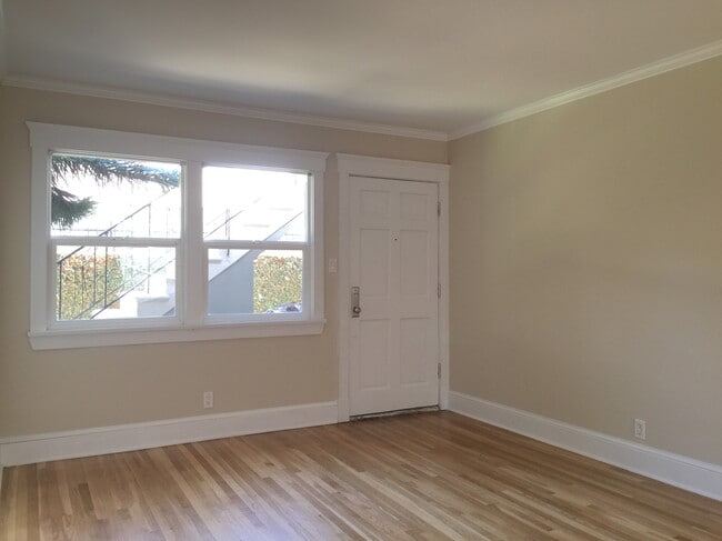 Building Photo - 3823 Sawtelle Blvd Unit 1.5 Rental