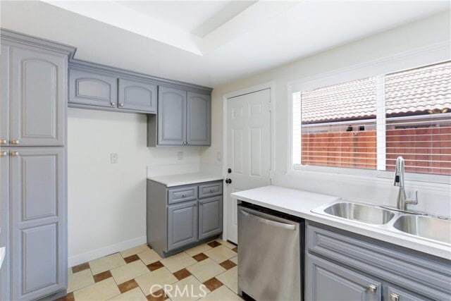 Photo - 7082 Heil Ave
