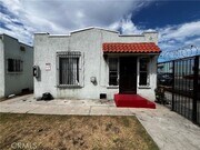 Photo - 6325 S Figueroa St