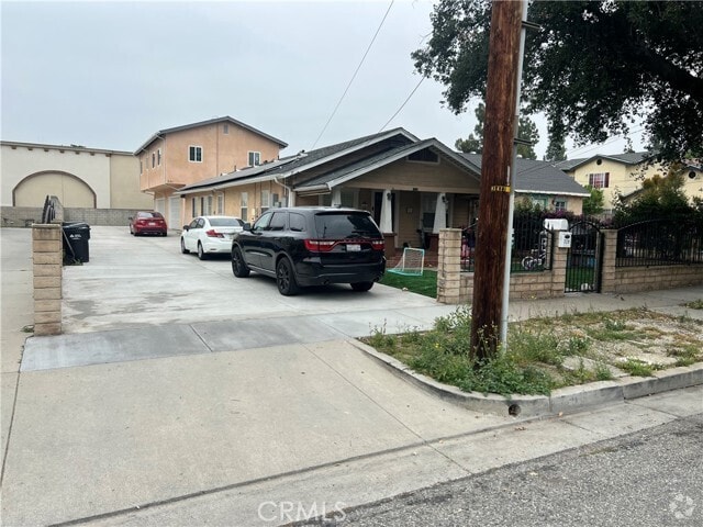 Building Photo - 729 N Soldano Ave Rental