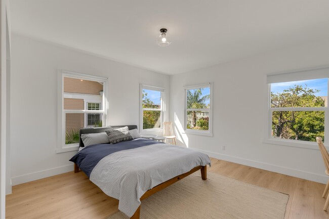 Photo - 426 Serrano Ave Unit 3B