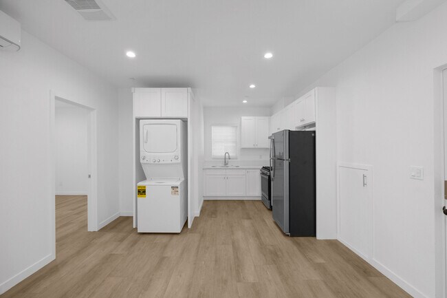 Photo - 308 N Catalina Ave Unit 3