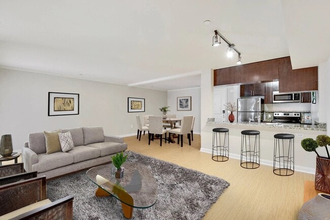 Legado Encino - Legado Encino Apartments